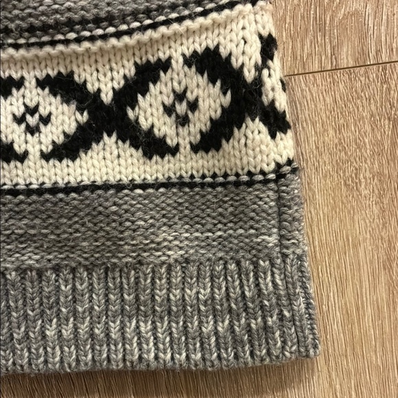 Sansara Nordic Gray and Black Cardigan Sweater - Picture 6 of 12